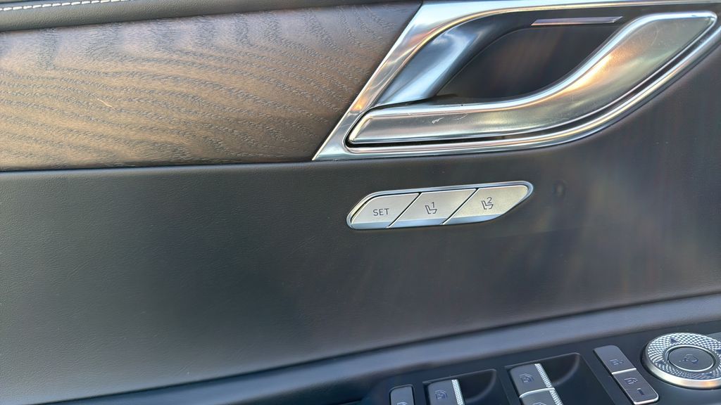 2024 Genesis GV80