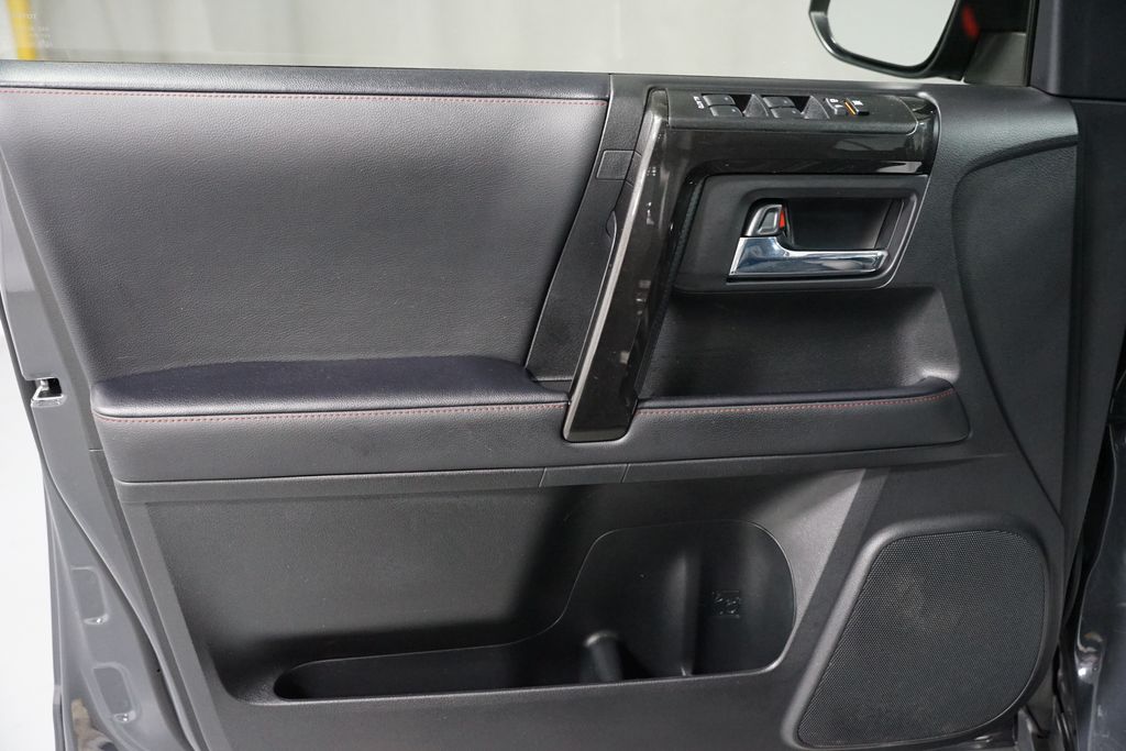 Thumbnail: 2024 Toyota 4Runner - 32