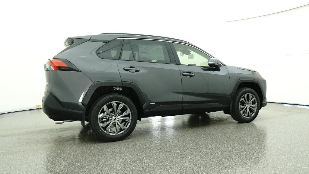 Thumbnail: 2025 Toyota RAV4 - 6