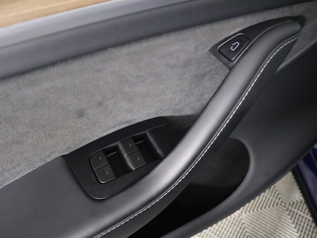 Thumbnail: 2024 Tesla Model Y - 24