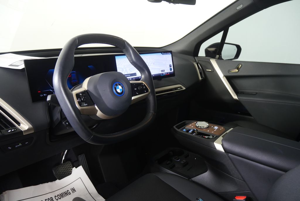 Thumbnail: 2024 BMW iX - 12