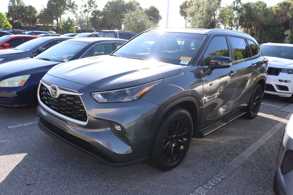 Thumbnail: 2023 Toyota Highlander - 1