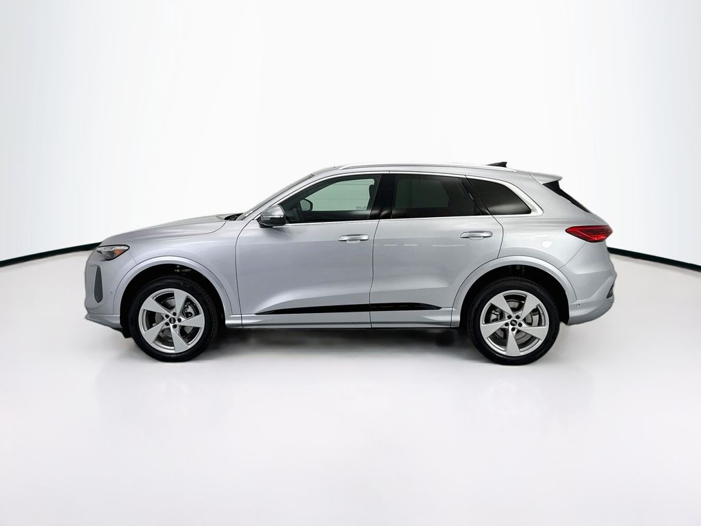 Thumbnail: 2026 Audi Q5 - 8
