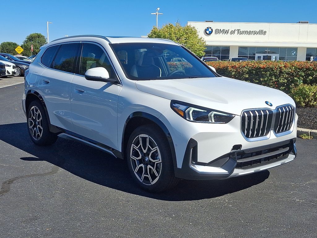 Thumbnail: 2026 BMW X1 - 2