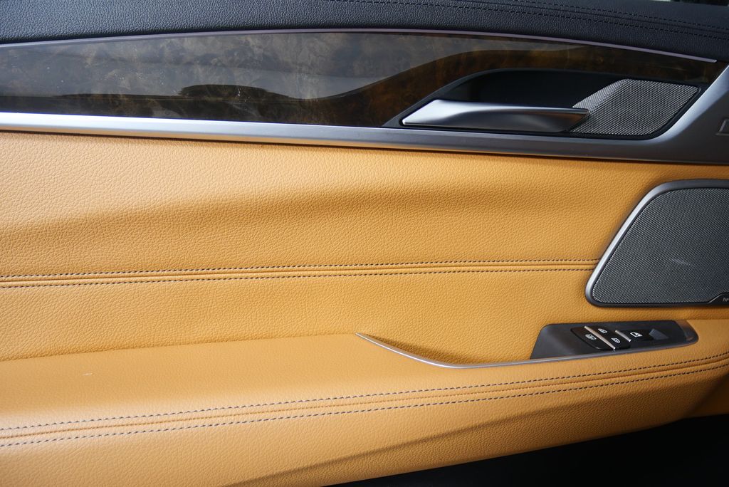 Thumbnail: 2018 BMW 6 Series - 14