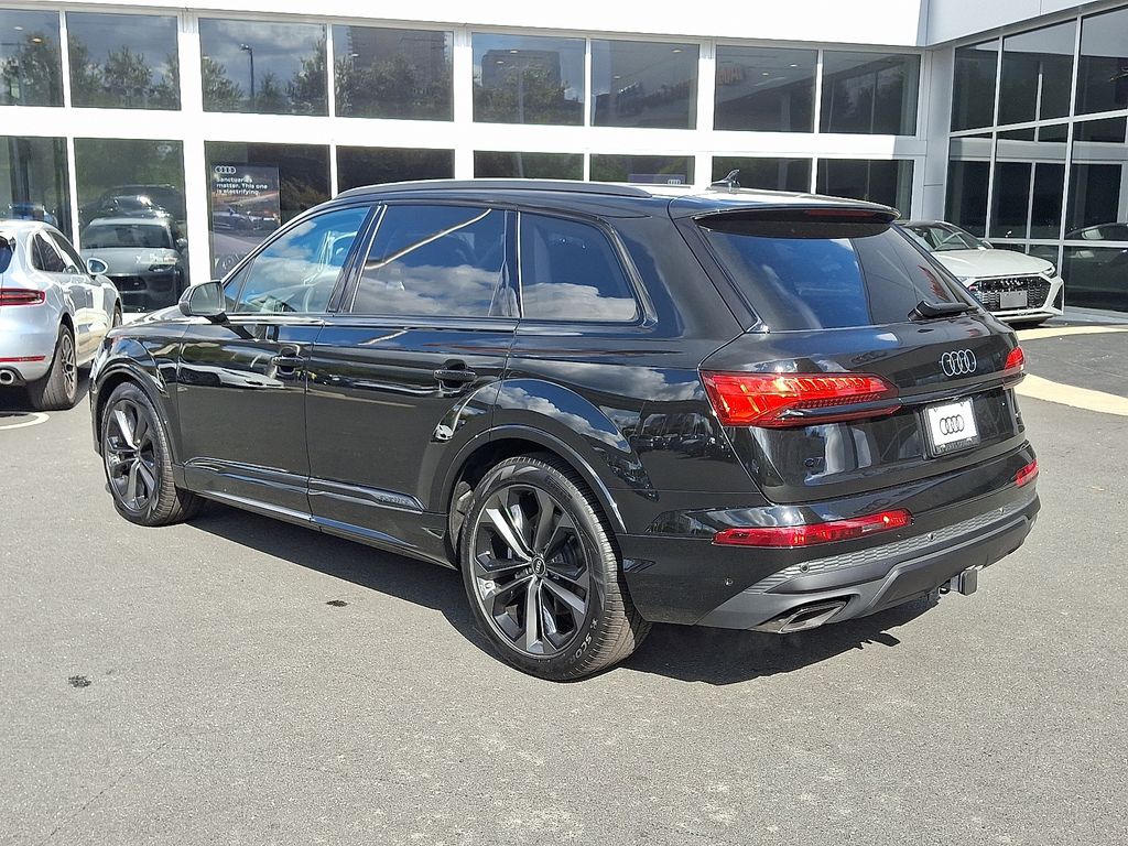 Thumbnail: 2025 Audi Q7 - 4