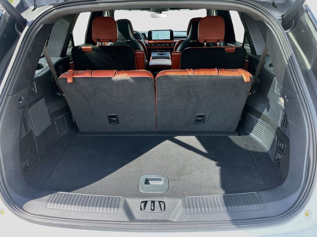 2025 Lincoln Aviator Reserve White at AutoSavvy Houston Southwest