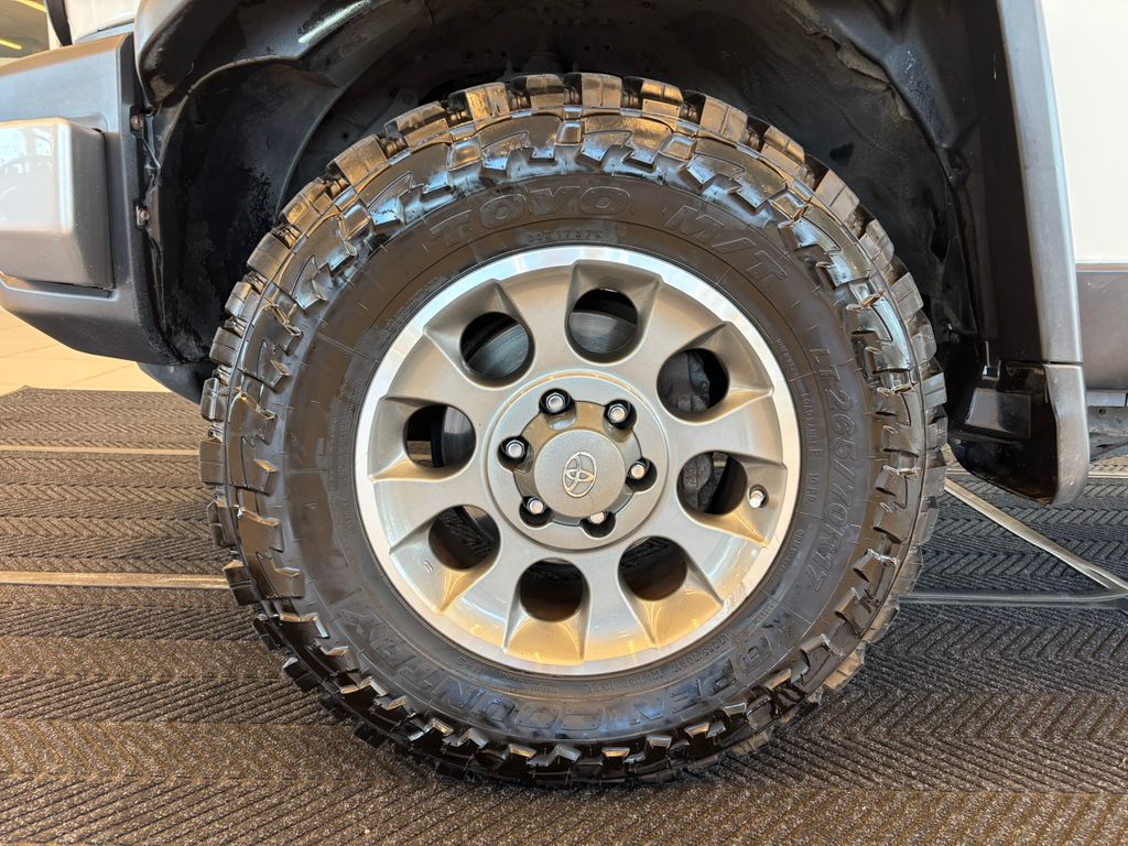 2013 Toyota FJ Cruiser Base