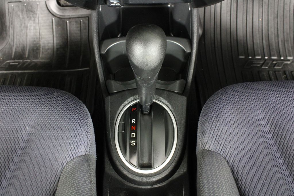 Used 2013 Honda Fit for sale in 