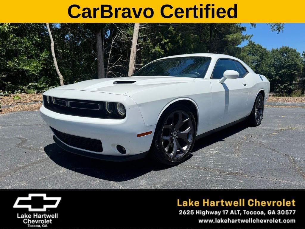 White Knuckle Clearcoat 2018 Dodge Challenger Coupe Rear-Wheel Drive 8-Speed Automatic
