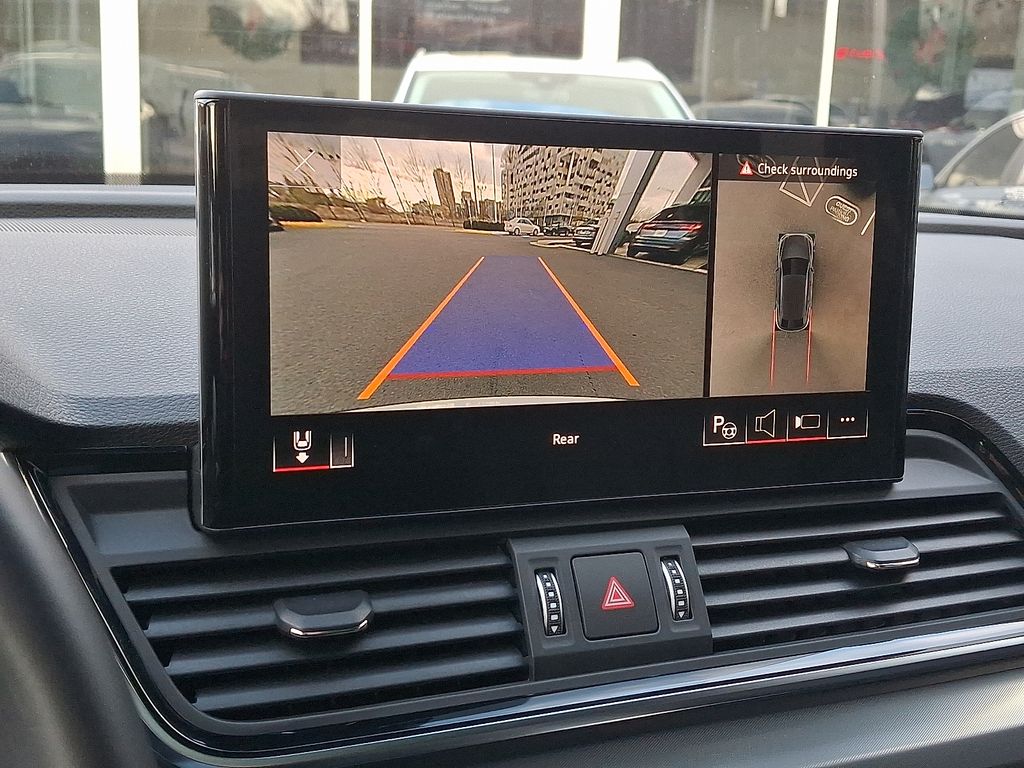 Thumbnail: 2023 Audi Q5 - 19