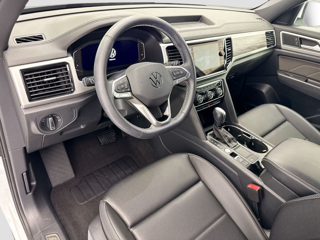 Thumbnail: 2023 Volkswagen Atlas - 9