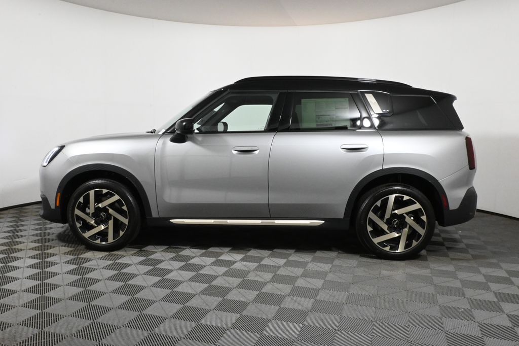 2025 MINI Cooper Countryman Base 2