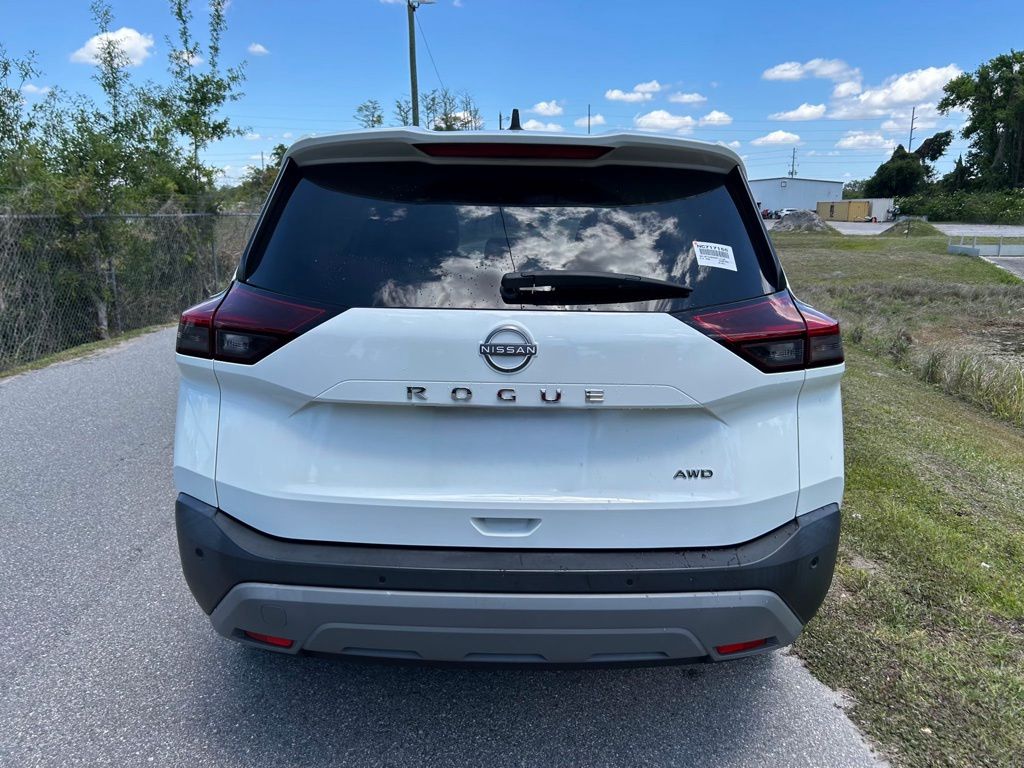 Thumbnail: 2022 Nissan Rogue - 4