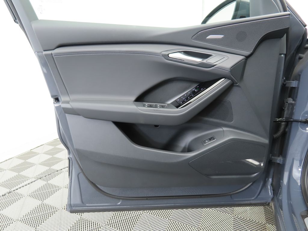 2025 Audi Q6 e-tron Premium 26