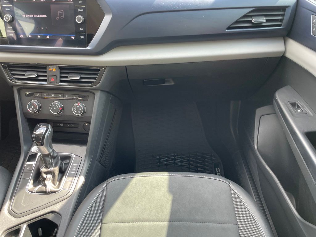 Used Car 2022 Volkswagen Taos  1.5t Se For Sale Under $20,000 In Georgetown, Texas