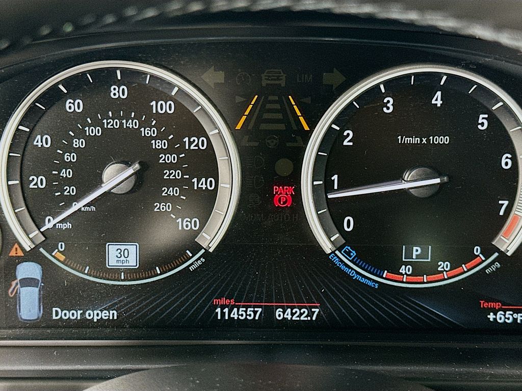 2018 BMW X5 xDrive50i 12