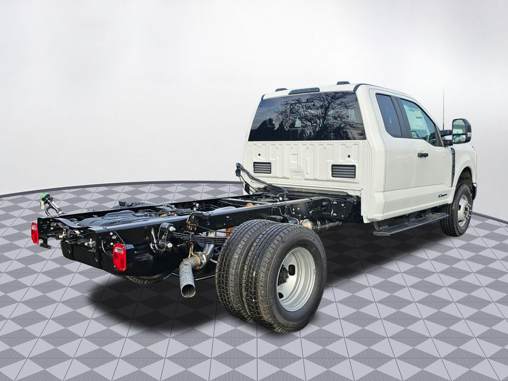 New 2024 White Ford XL image 7