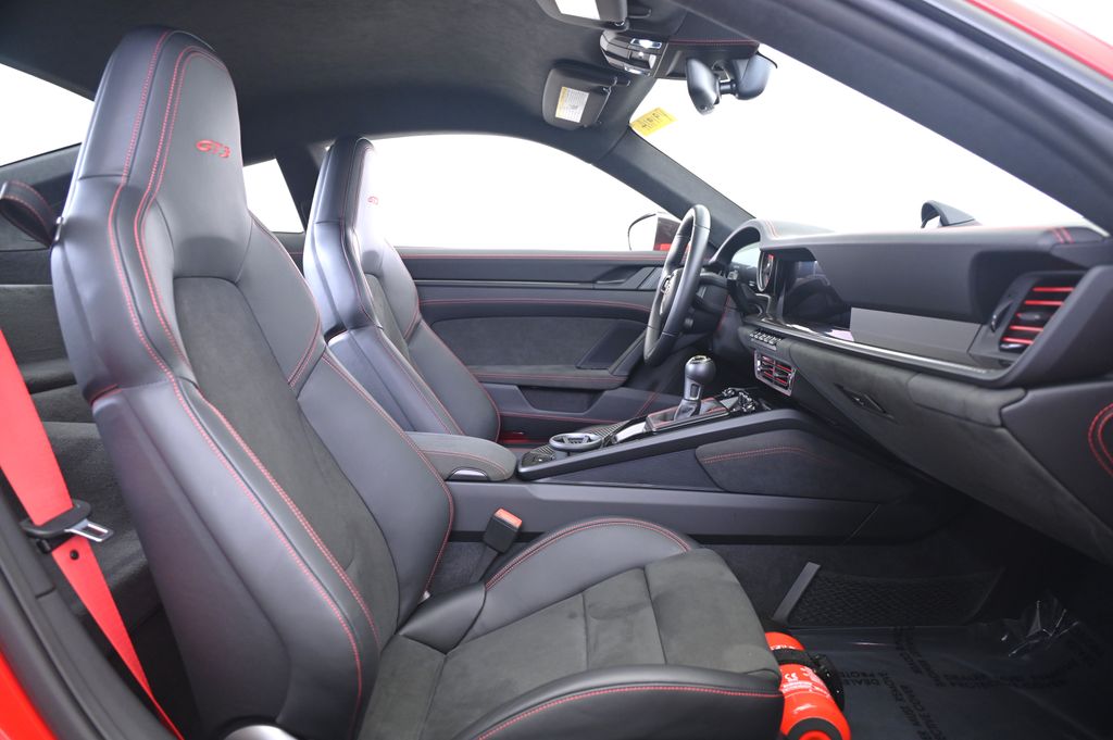 Thumbnail: 2022 Porsche 911 - 26