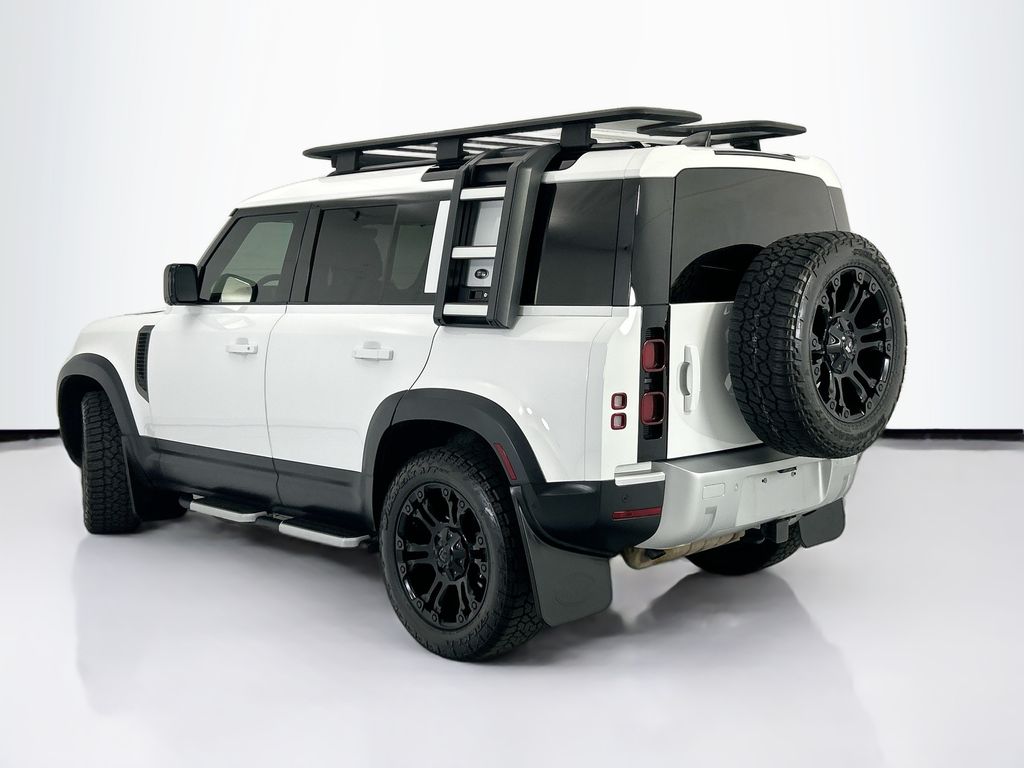 Thumbnail: 2023 Land Rover Defender - 7