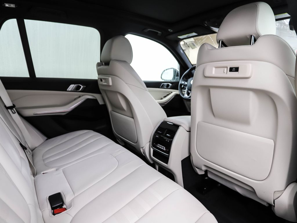 2022 BMW X5 xDrive40i 26