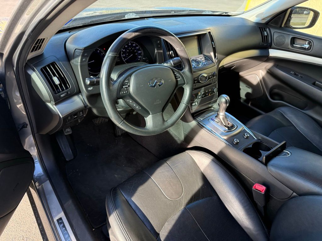 Thumbnail: 2011 INFINITI G37 - 7