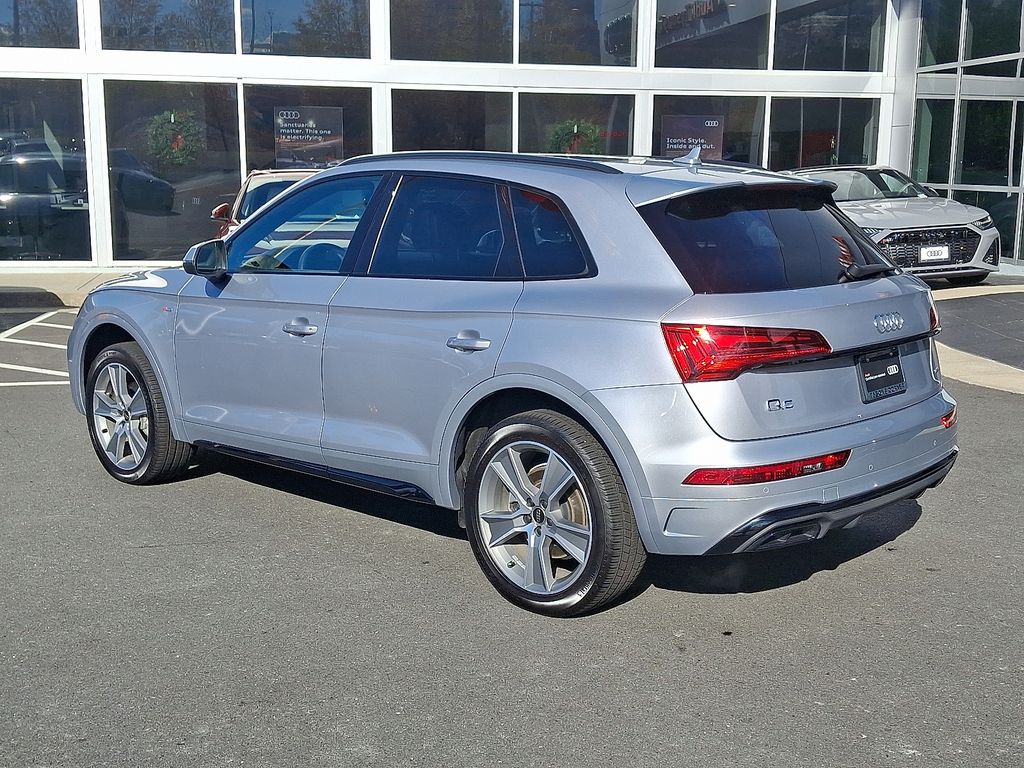 Thumbnail: 2025 Audi Q5 - 6