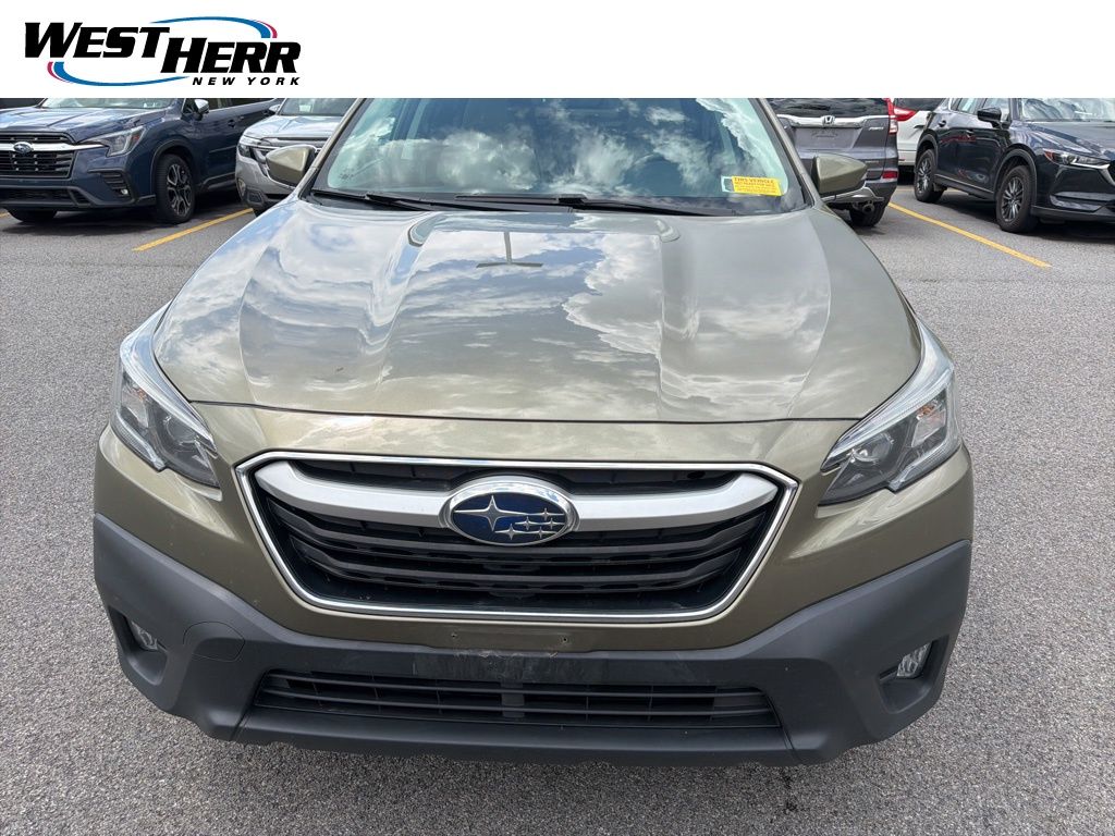 2021 Subaru Outback Premium's photo