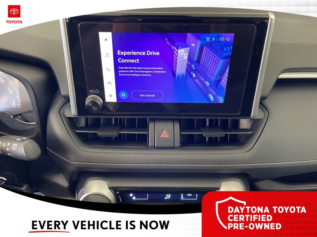 2024 Toyota RAV4 LE - Photo 22