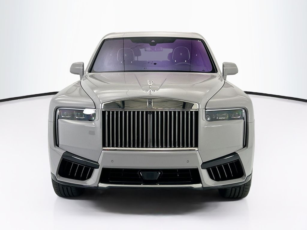 Thumbnail: 2027 Rolls-Royce Cullinan - 2