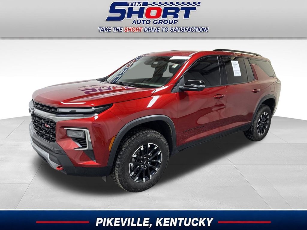 Radiant Red Tintcoat 2025 Chevrolet Traverse SUV / Crossover Four-Wheel Drive 8-Speed Automatic