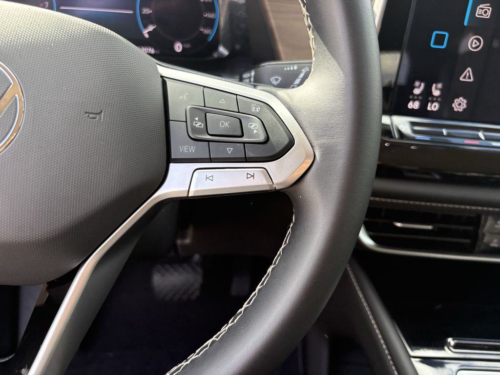 2024 Volkswagen Atlas 2.0T SE w/Technology Gray at AutoSavvy Houston Southwest