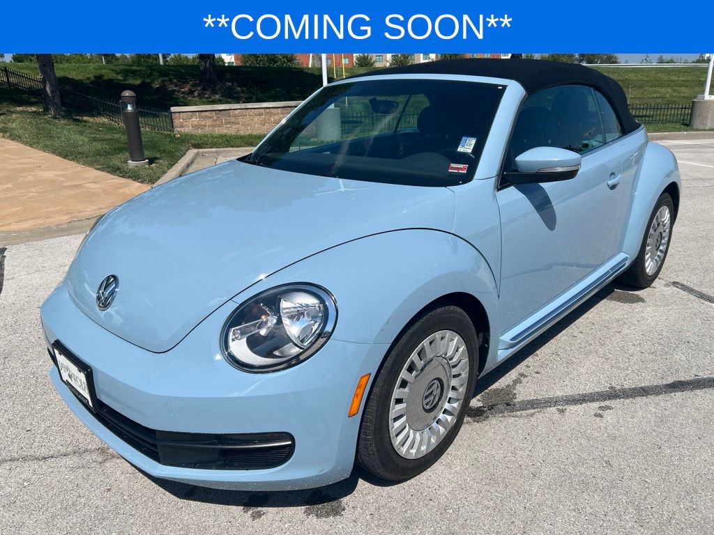  2014 Volkswagen Beetle 2.5L Convertible   