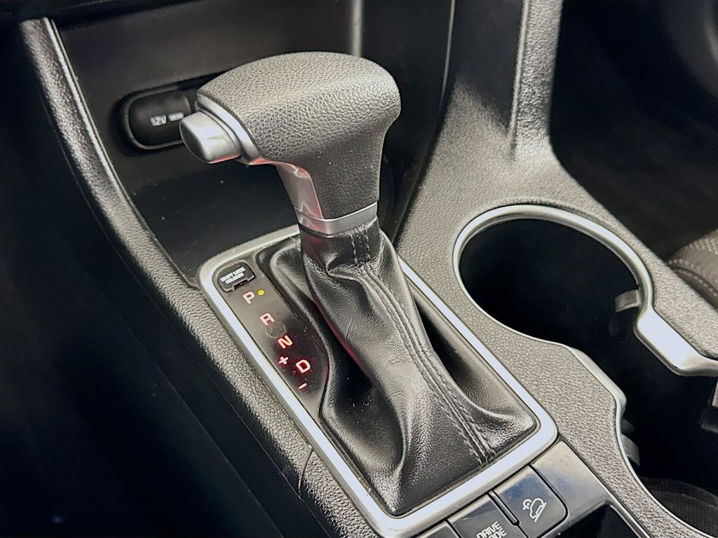 Thumbnail: 2019 Kia Sportage - 16