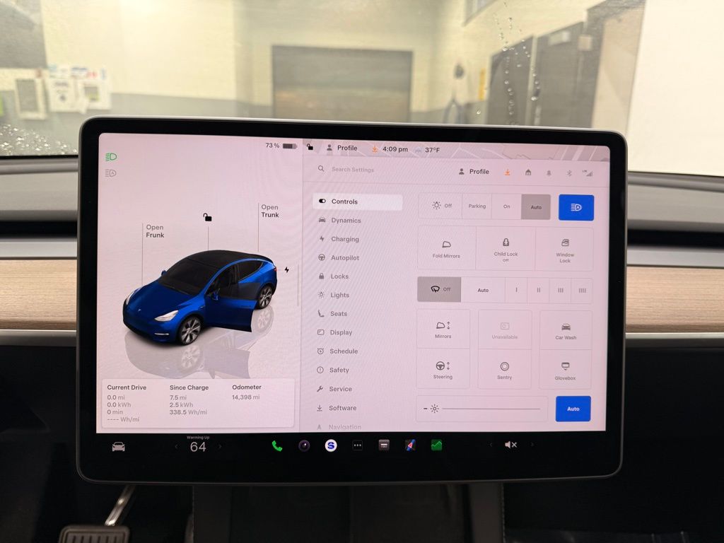 Thumbnail: 2023 Tesla Model Y - 15