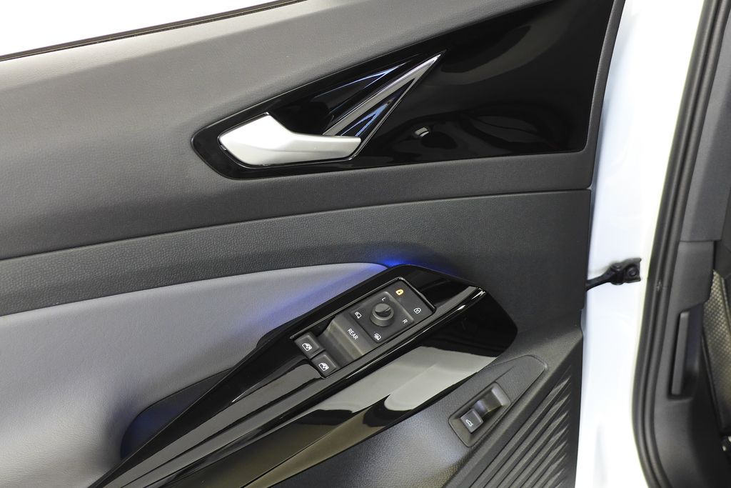 Thumbnail: 2021 Volkswagen ID.4 - 12