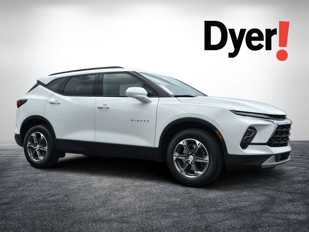 Summit White 2024 Chevrolet Blazer SUV / Crossover Front-Wheel Drive 9-Speed Automatic Overdrive