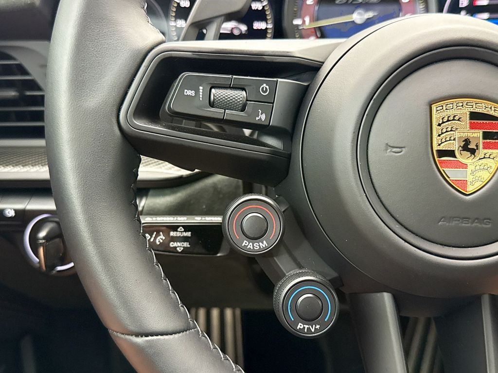 Thumbnail: 2025 Porsche 911 - 13