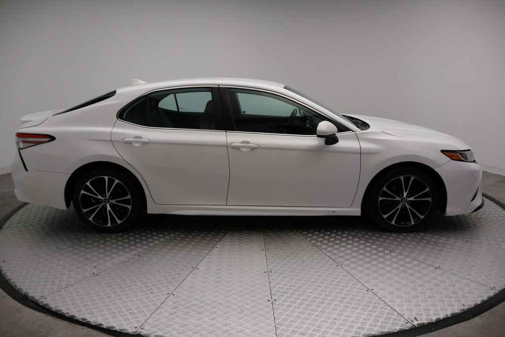 Thumbnail: 2019 Toyota Camry - 7