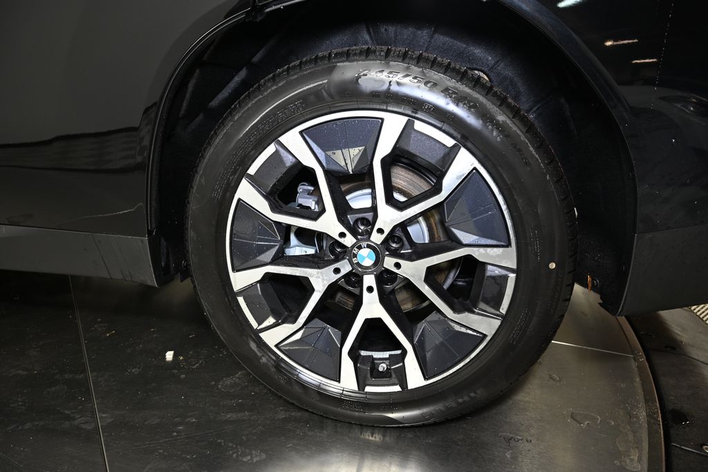 Thumbnail: 2025 BMW X3 - 12