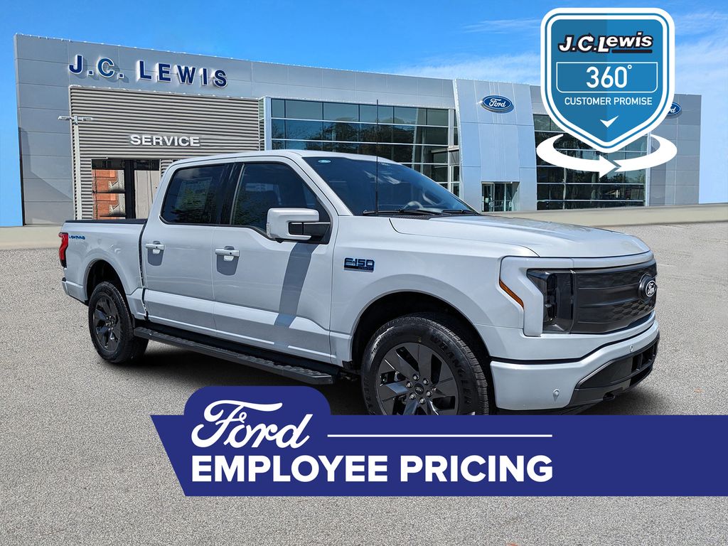 2025 Ford F-150 Lightning Lariat