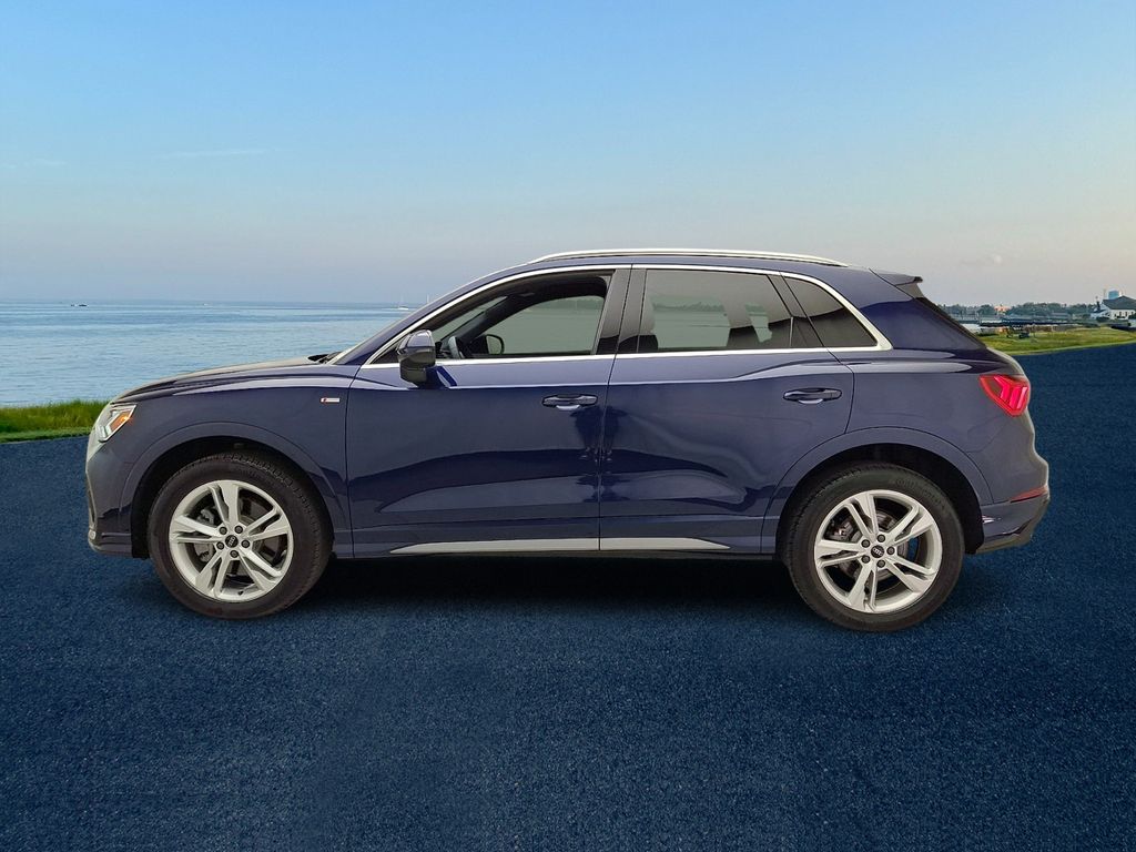 Thumbnail: 2024 Audi Q3 - 7