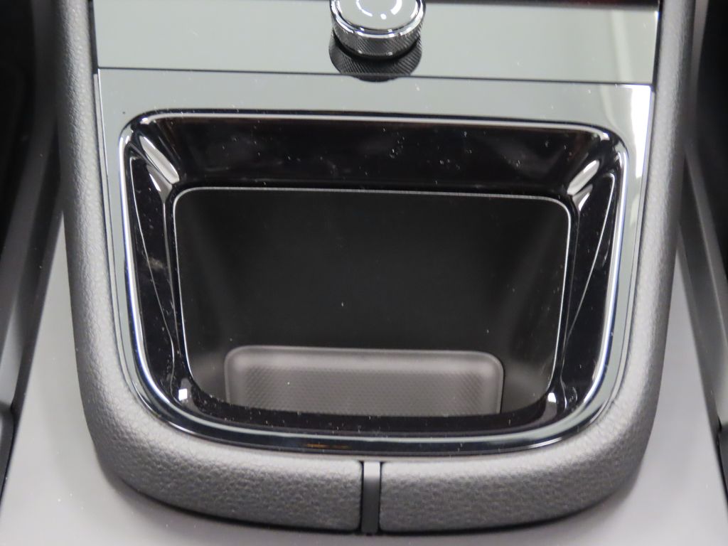 Thumbnail: 2026 Porsche Cayenne - 28