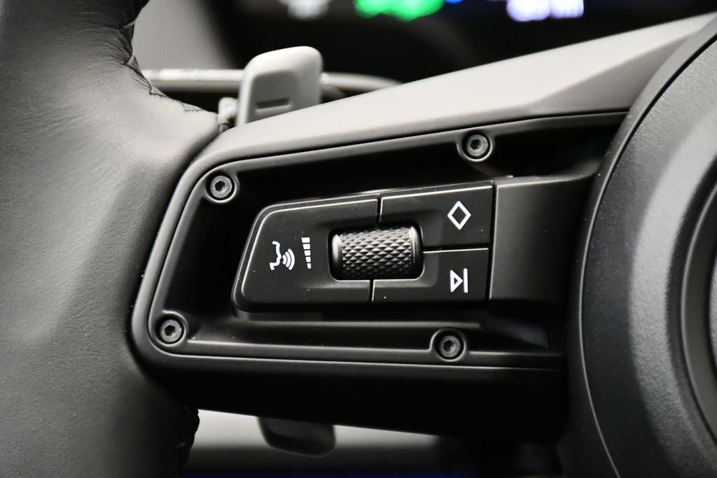 Thumbnail: 2026 Porsche Panamera - 23