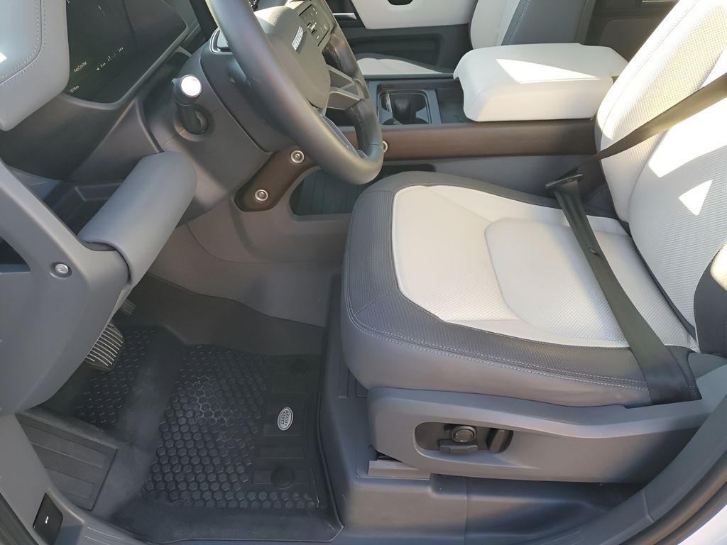 Used Car 2024 Land Rover Defender 110  X-dynamic Se For Sale Under $70,000 In Austin, Texas