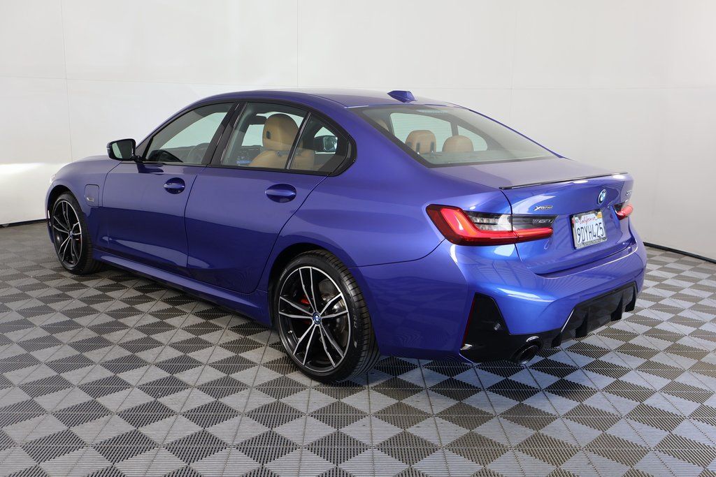 Thumbnail: 2023 BMW 3 Series - 6