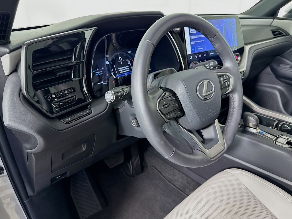 Thumbnail: 2025 Lexus TX - 9