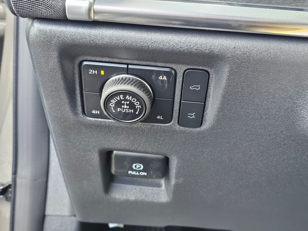 New 2026 White Ford Outer Banks image 24