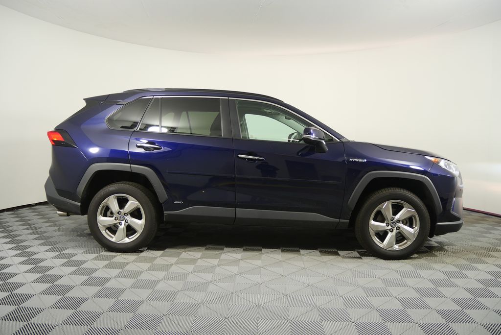 Thumbnail: 2021 Toyota RAV4 - 2