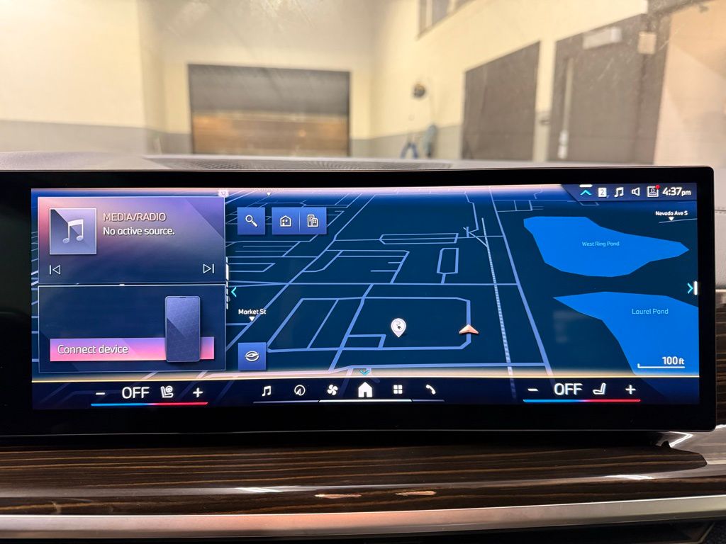 Thumbnail: 2024 BMW X5 - 16